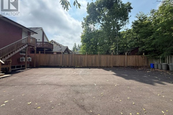 17 Carfrae Crescent, London South, ON N6C4A8 Photo 5