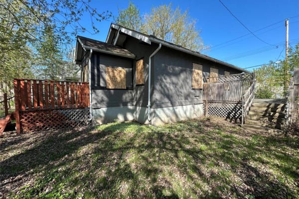 17 Cedar Street, Pine Falls, MB R0E1M0 Photo 5