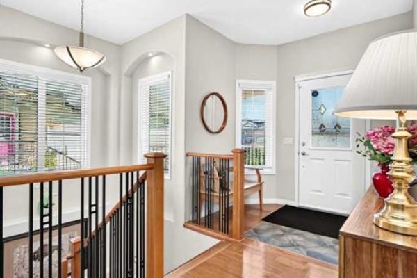 Primary Bedroom - 17 Cimarron Park Green, Okotoks, AB T1S2K2 Photo 4