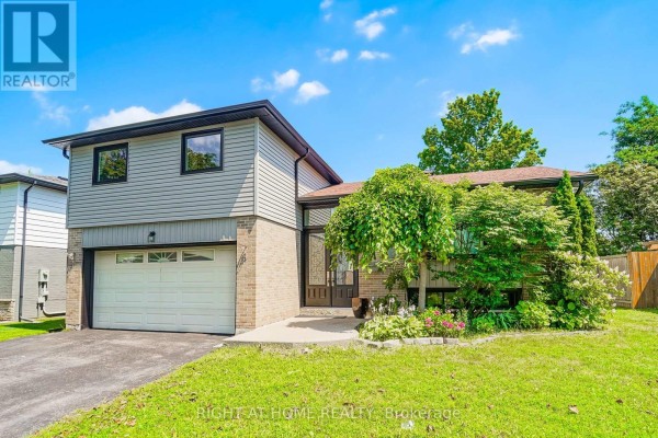 17 Clover Avenue, Barrie, ON, photo 2