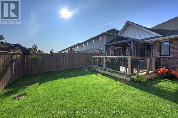 17 Cortland Terrace, St  Thomas, ON, photo 2