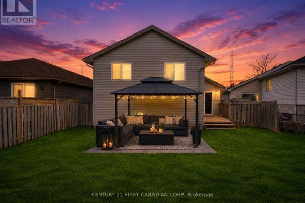 17 Cottonwood Drive, St  Thomas, ON, photo 2
