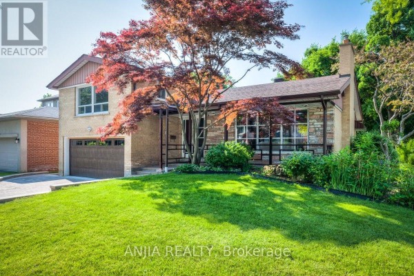 Foyer - 17 Ealing Drive, Toronto, ON M2L2R4 Photo 3