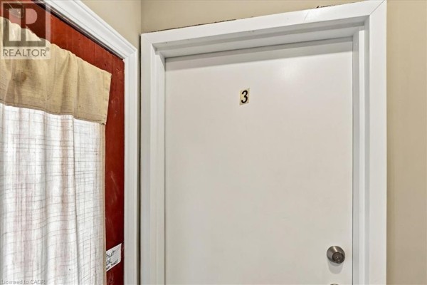 Bedroom - 17 Eby Street S Unit# Upper, Kitchener, ON N2G3K6 Photo 3