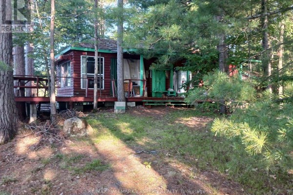 Bedroom - 17 Fire Route 92a Kasshabog Lake, Havelock Belmont Methuen, ON K0L2H0 Photo 4