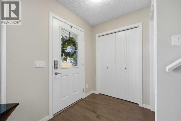 Dining room - 17 Fireside Cove, Cochrane, AB T4C0X3 Photo 2