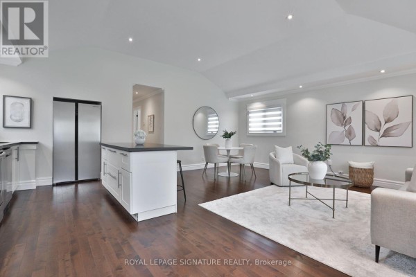 Kitchen - 17 Flora Drive, Toronto, ON M1P1A1 Photo 2