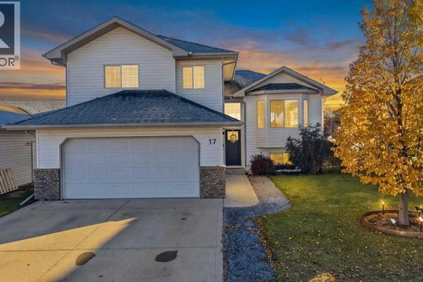 17 Fulmar, Sylvan Lake