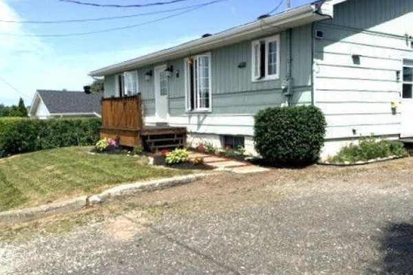 Living room - 17 Gauthier Street, Kapuskasing, ON P0L1G0 Photo 4