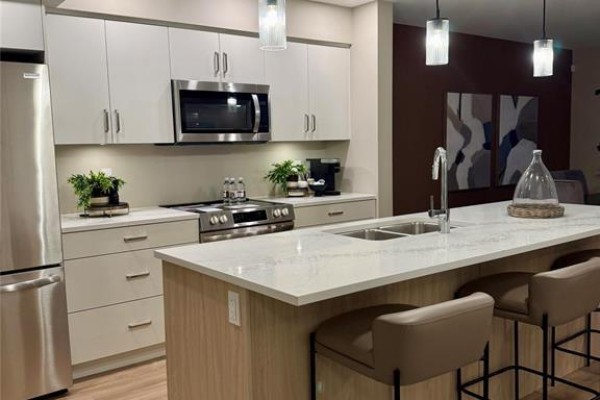 Great room - 17 Gypsum Drive, Winnipeg, MB R3X1V8 Photo 3