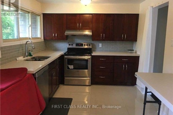17 Harnworth Drive, Toronto, ON, photo 2