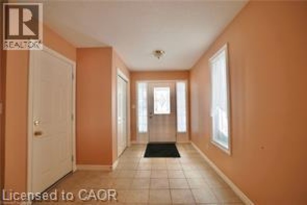 17 Hawkswood Drive, Kitchener, ON, photo 2