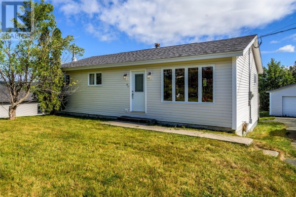 Family room - 17 Hilltop Lane, Portugal Cove   St  Philip S, NL A1M2W5 Photo 4