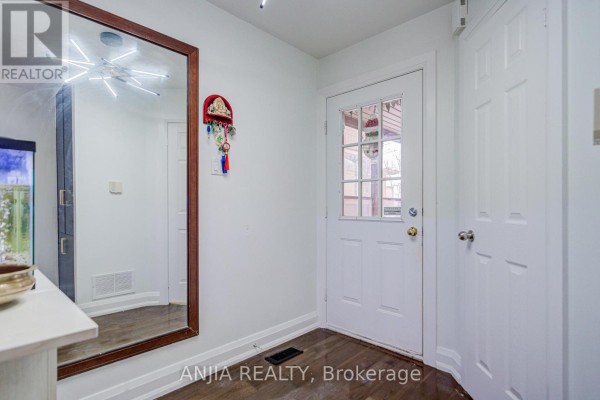 17 Kenborough Court, Markham, ON, photo 2