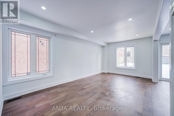 17 Kenborough Court, Markham, ON, photo 3