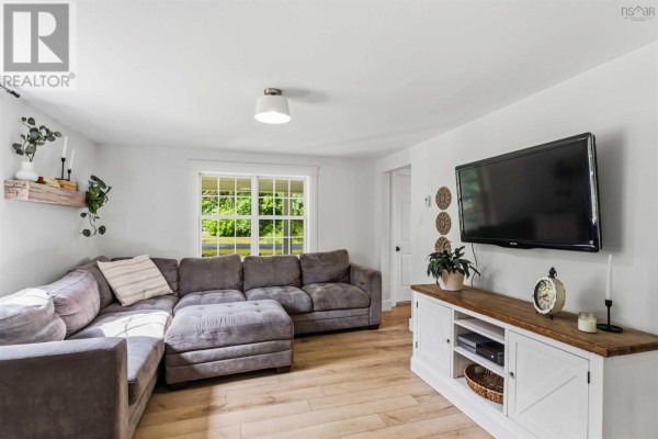 Living room - 17 Kendall Lane, Currys Corner, NS B0N2T0 Photo 3