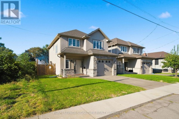 17 Lagoon Avenue, Hamilton, ON L8H7C4 Photo 3