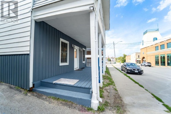 Primary Bedroom - 17 Laidlaw St Street S, Brock, ON L0E1E0 Photo 4
