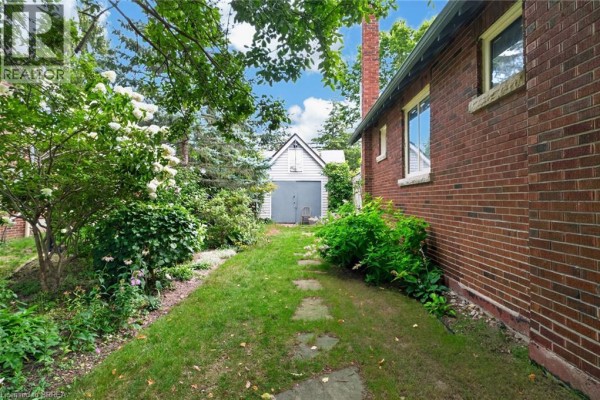 3pc Bathroom - 17 Lincoln Avenue, Brantford, ON N3T4S5 Photo 5