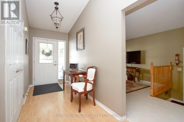 Primary Bedroom - 17 Littlebrook Road, Clarington, ON L1B1A4 Photo 5
