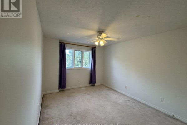 Family room - 17 Maggs Street, Ajax, ON L1T4C5 Photo 4
