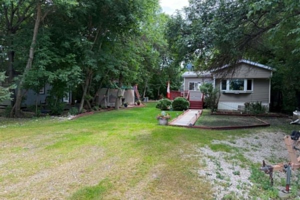 17 Manitoba Avenue, Lake Manitoba Narrows, MB, photo 2