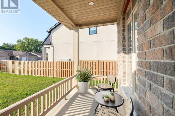 Great room - 17 Mcintosh Avenue, Chatham Kent, ON N7M6M1 Photo 2