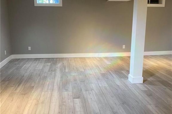 4pc Bathroom - 17 Mellenby Street Unit# Lower, Stoney Creek, ON L8J1E6 Photo 4