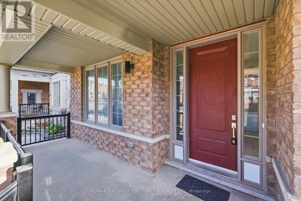 17 Micklefield Avenue, Whitby, ON, photo 2