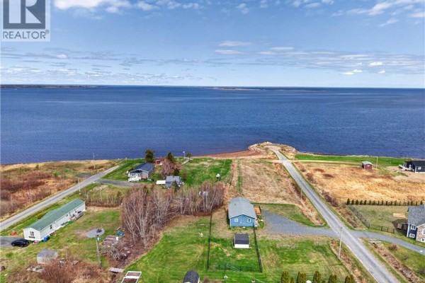 Living room - 17 North Bayview Road, Baie Sainte Anne, NB E9A1A2 Photo 5