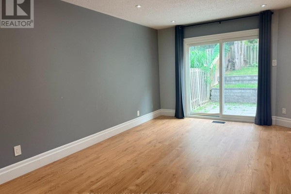 Family room - 17 Old Wellington Street, Markham, ON L3P5E3 Photo 4