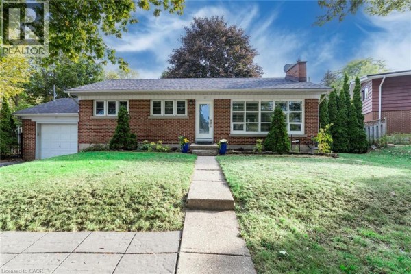 3pc Bathroom - 17 Orchard Crescent, Guelph, ON N1E1W9 Photo 5