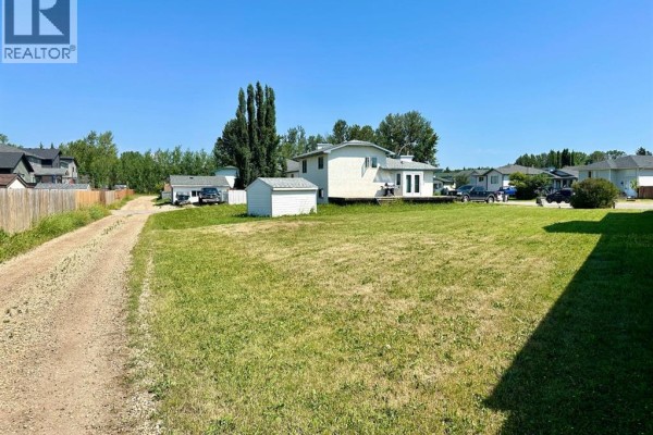 17 Steward Drive, Whitecourt, AB, photo 2