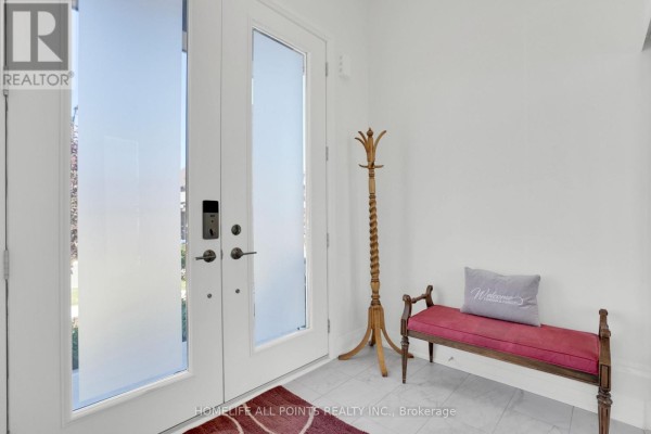Kitchen - 17 Sweet Cicely Street, Springwater, ON L9X2C7 Photo 4