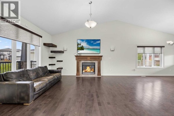 17 Viceroy Crescent, Olds, AB, photo 2