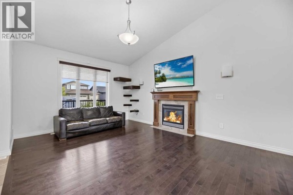 17 Viceroy Crescent, Olds, AB, photo 3