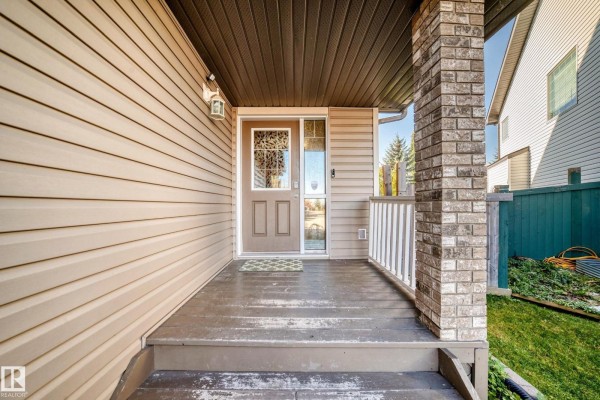 Primary Bedroom - 17 Virginia Lo, Spruce Grove, AB T7X4P6 Photo 4