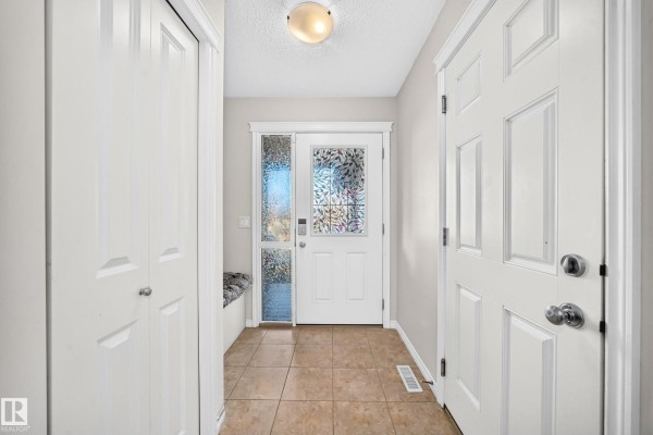 Bedroom 2 - 17 Virginia Lo, Spruce Grove, AB T7X4P6 Photo 5