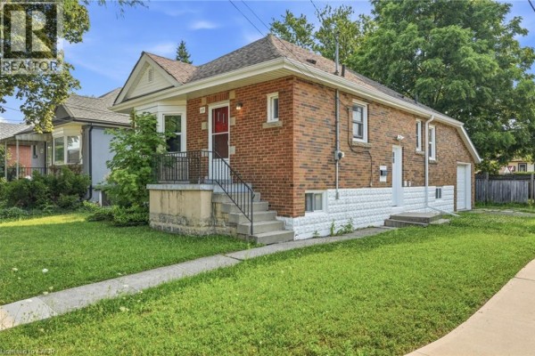 17 West 3rd Street, Hamilton, ON, photo 2