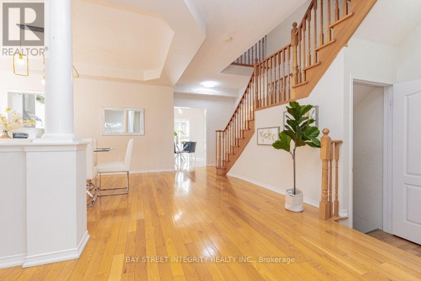 Living room - 17 Weston Crescent, Ajax, ON L1T0C7 Photo 2