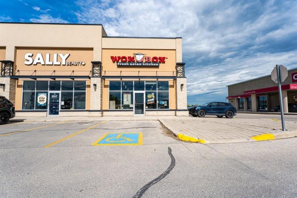 170 1580 Kenaston Boulevard, Winnipeg, MB R3P0Y4 Photo 2