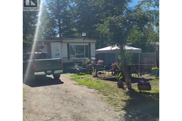 Enclosed porch - 170 Hickory Road, Williams Lake, BC V2G4Z9 Photo 5