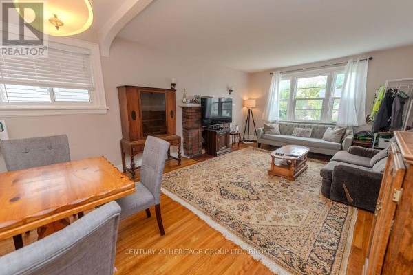 Primary Bedroom - 170 Napier Street, Kingston, ON K7L4G5 Photo 4