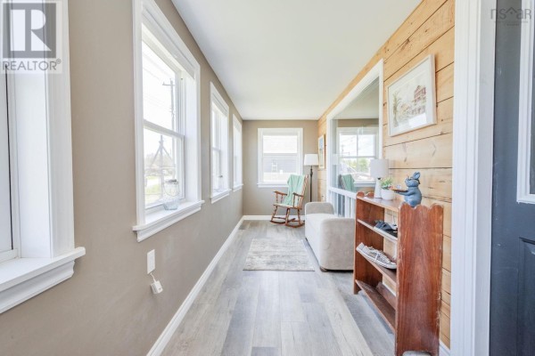 Living room - 170 Oak Street, Pictou, NS B0N1C0 Photo 3