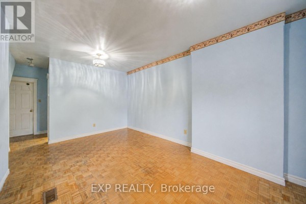 Bedroom 3 - 170 Wallace Avenue, Toronto, ON M6H1V2 Photo 4