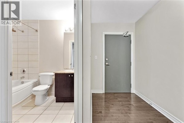 Kitchen - 170 Water Street N Unit# 202, Cambridge, ON N1R3B6 Photo 4