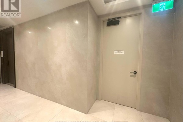 1701 - 1315 Bay Street, Toronto, ON M5R0E4 Photo 4
