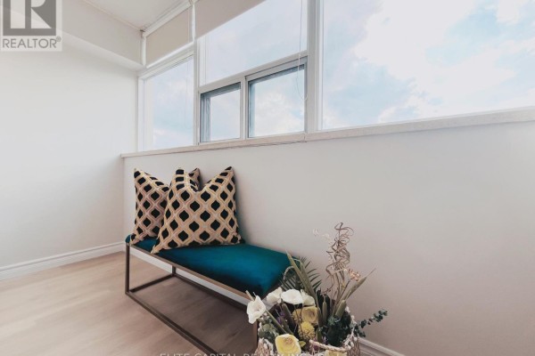Eating area - 1701 - 25 Silver Springs Boulevard, Toronto, ON M1V1M9 Photo 5