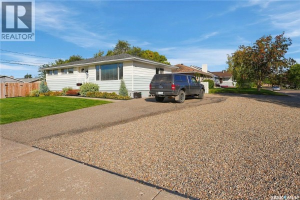 Bedroom - 1701 92nd Street, North Battleford, SK S9A0B3 Photo 3