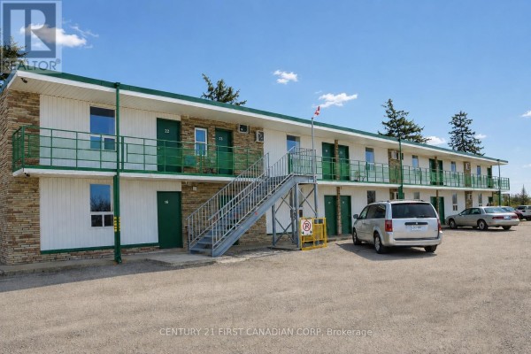 1701 London Line, Sarnia, ON, photo 2
